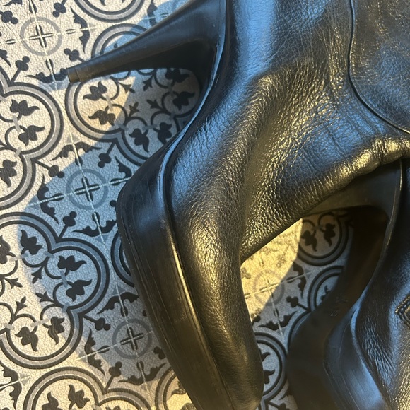 Rocco P black leather high heeled boot - Picture 9 of 9